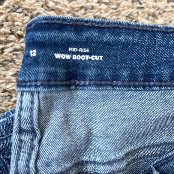 Old Navy Women's Boot Cut Jeans in Deep Blue - Picture 3 of 3